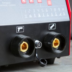 Аппарат точечной сварки FUBAG TS 2300 Аппарат точечной сварки FUBAG TS 2300 в Ставрополе фото